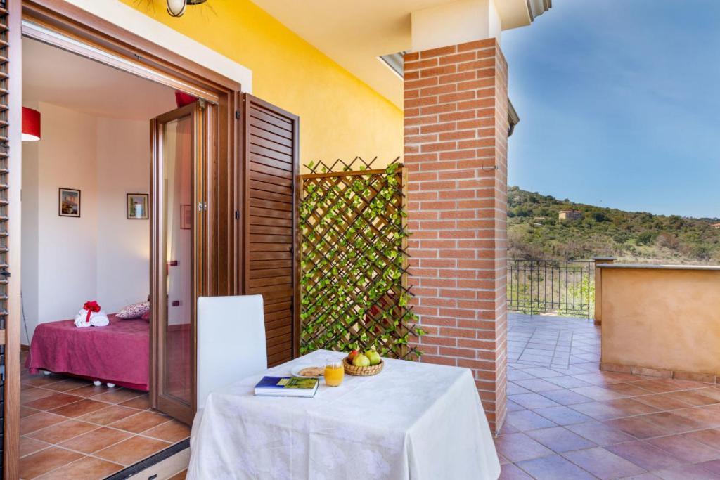 Casa Aurora Holiday home Laureana Cilento