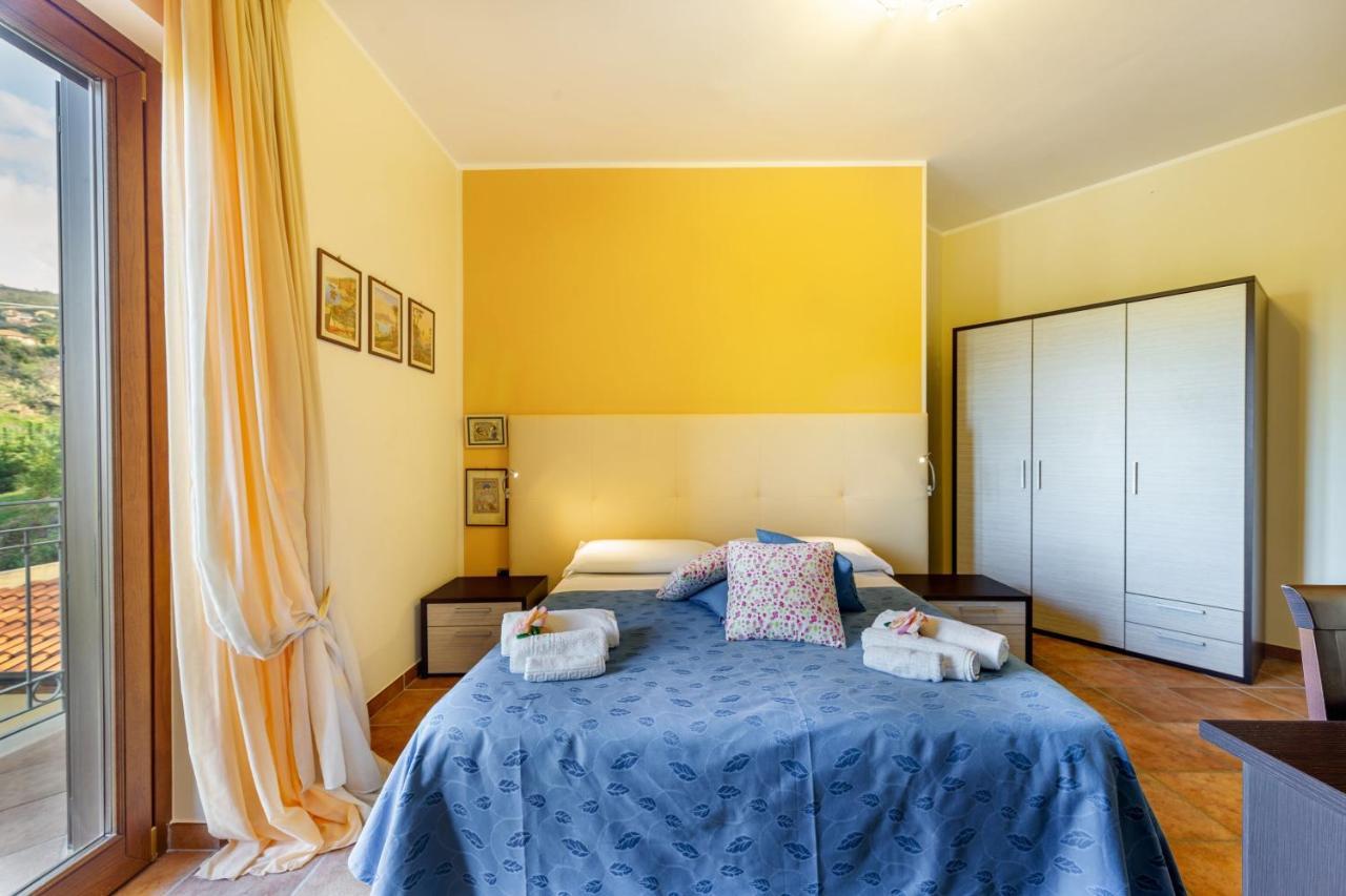 Casa Aurora Laureana Cilento